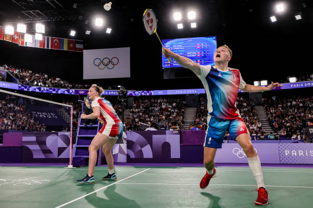 双打发球换位全解析:从规则到实战应用