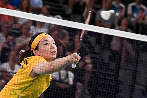 快速提升发球质量!初学者羽毛球发球训练方法