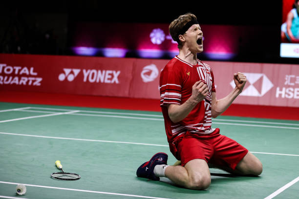 羽毛球正手高远球正确打法 - B站独家教学