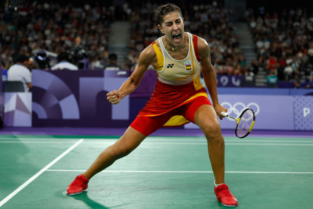 羽毛球单打与双打场地划线差异:关键尺寸对比