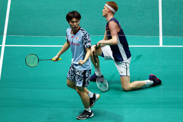 羽毛球入门必看!规则与基础技巧全解析