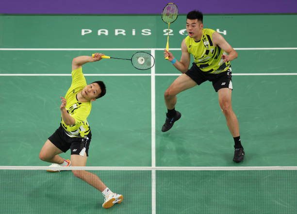 发球高度不能超15米?羽毛球发球规则最新解读