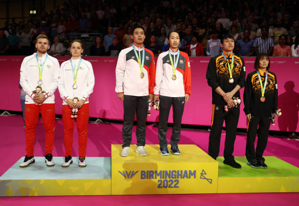 羽毛球步法分解:5分钟学会前后场快速移动