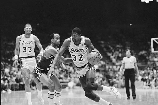 二次运球手势实战演示:如何流畅衔接动作