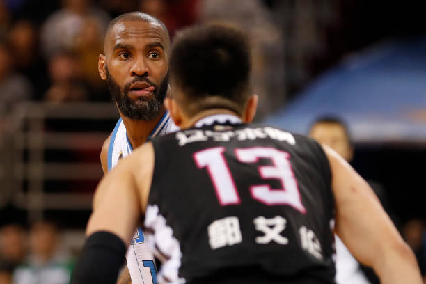 阻挡犯规在比赛中的影响及应对策略