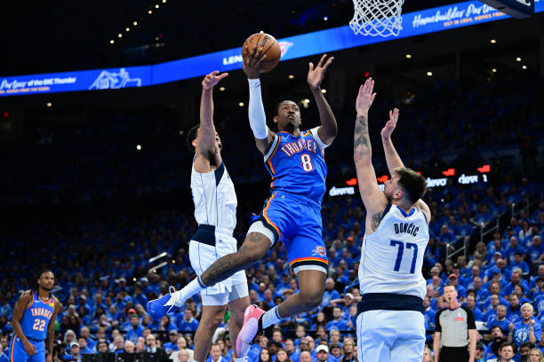 篮球场上谁更全能?得分后卫与小前锋的较量