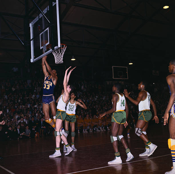 季后赛晋级之路:CBA几场定胜负?