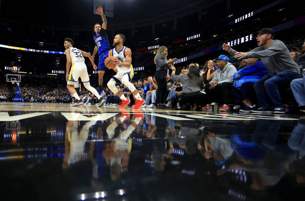 16号球衣在篮球场上的特殊意义