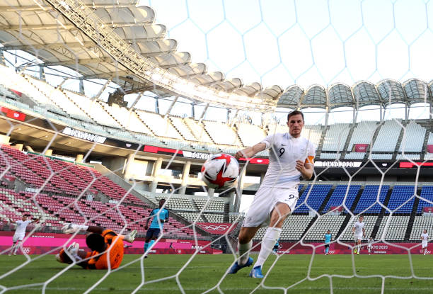 贝克汉姆家族对妮可拉的评价:公婆眼中的完美儿媳