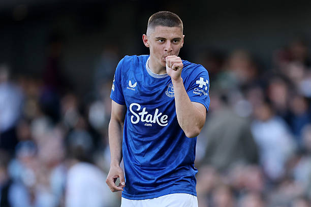 古利特能否成为顶级中卫?战术适配性与实战表现解析