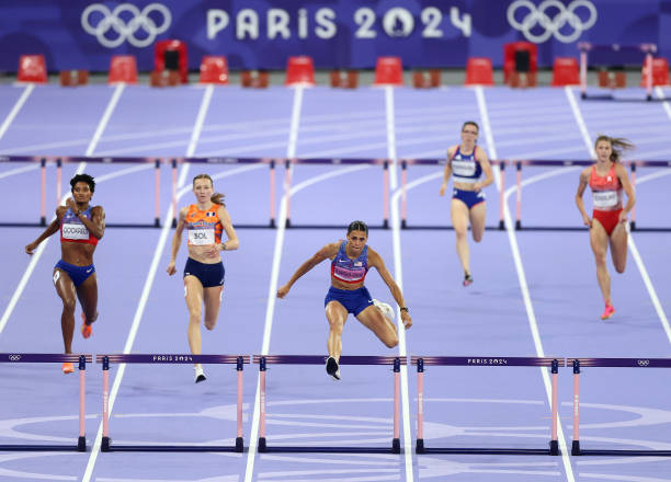 2008年北京奥运会吉祥物的中文名称是什么?