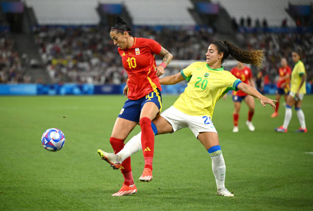 历届奥运会羽毛球男单冠军及其国籍一览