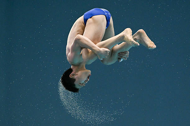 吴敏霞夫妇育儿经:冠军家庭的温馨生活