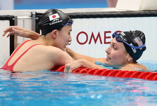 甜心教练:当游泳天才遇见命中注定的教练