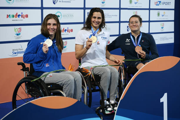 游泳对呼吸系统的益处:增强肺活量与呼吸控制