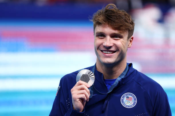 腰椎间盘突出女性适合哪些游泳姿势?