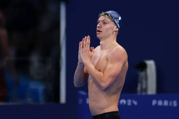 别小看游泳:它对心理健康和身体疾病的双重治疗作用