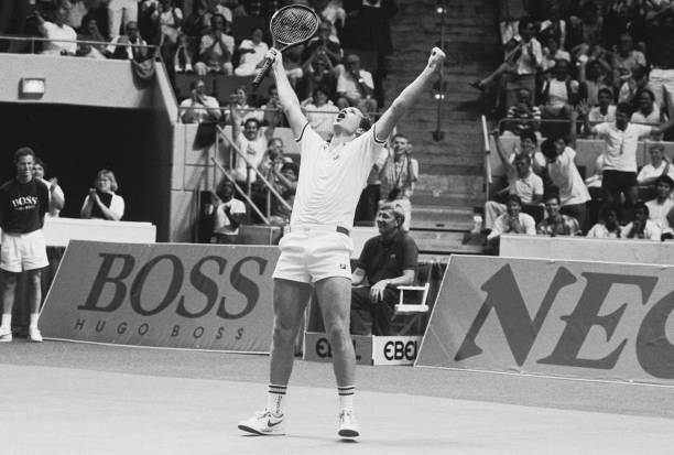 网球场地长度对比赛策略有何影响?