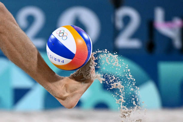 排球比赛规则详解:每局多少分才算赢?