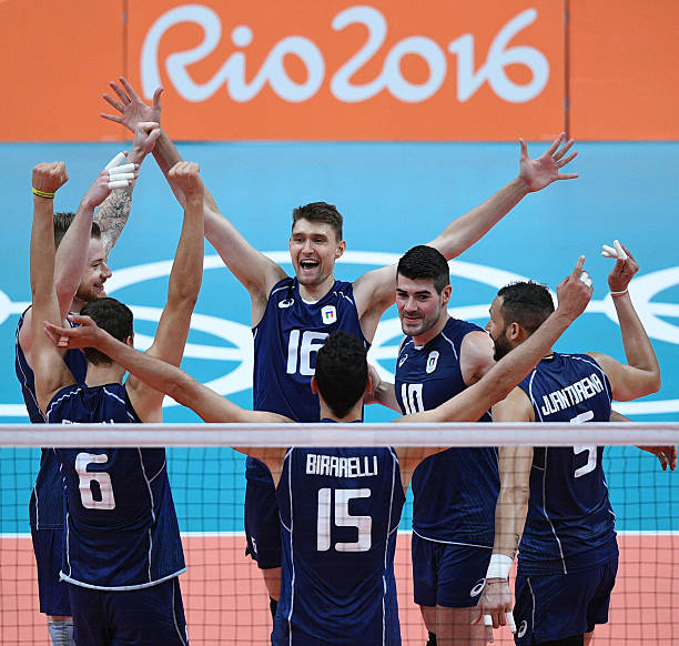 排球比赛中发球触网的判罚与战术影响