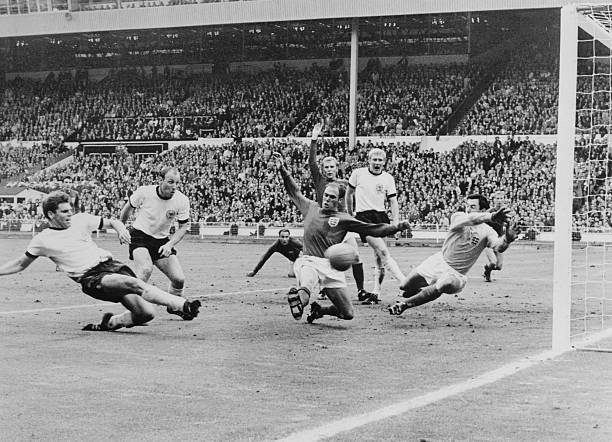 2021年世界杯足球赛程表:小组赛、16强、8强及决赛时间