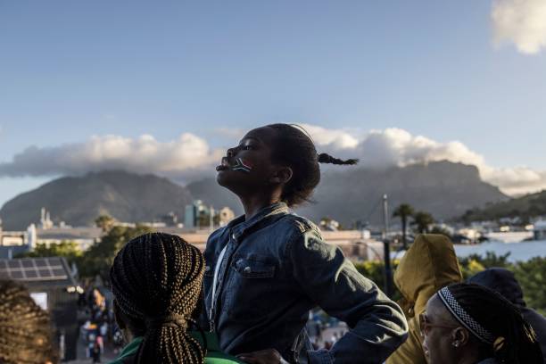 足球的未来主场:2050年世界杯举办国将带来哪些变革?